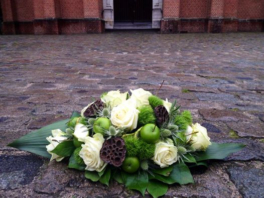 Begrafenis, uitvaartbloemen, rouwwerk, Antwerpen - Flowers R me.